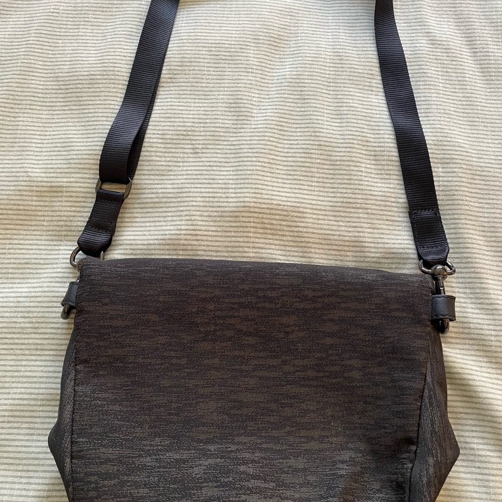 lululemon athletica Black Crossbody Bag - Picture 5 of 11